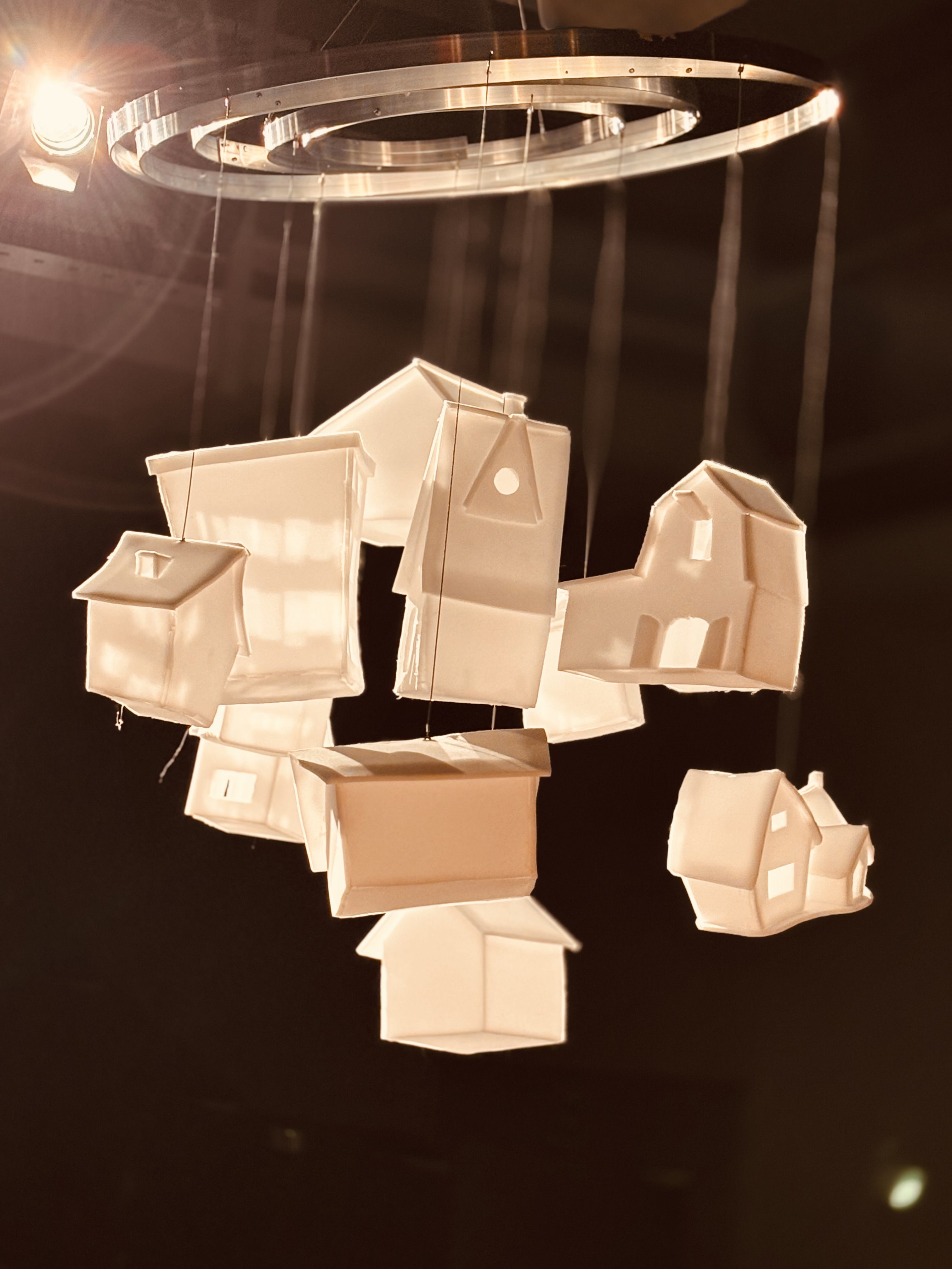 Les maisons éclairées du décor