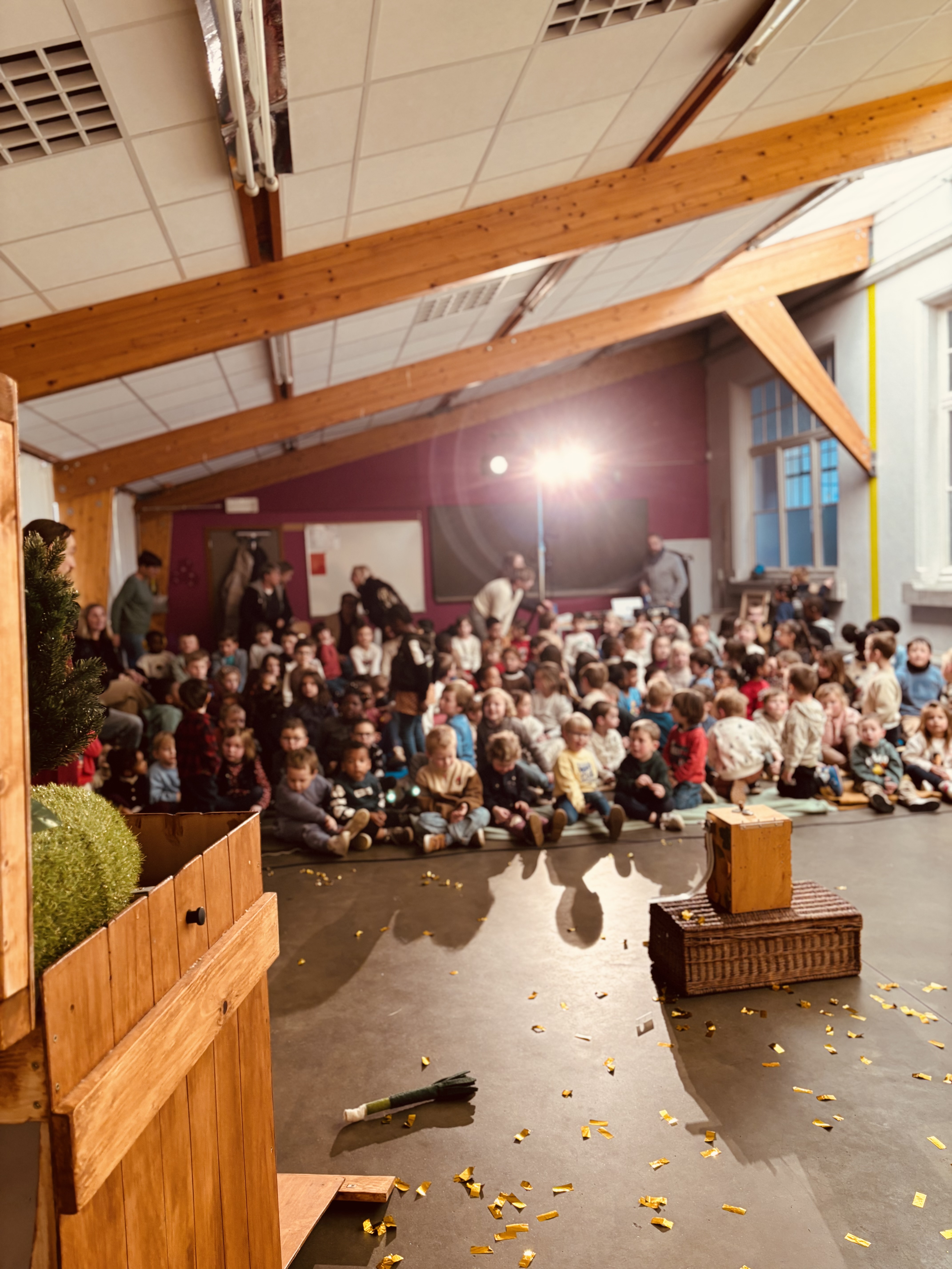 Public d’enfants à Salzinne